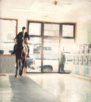 Laundromat – Locomotion